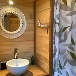 Cabane Romantique A Bidart, Proche Ocean Bed & Breakfast Bidart