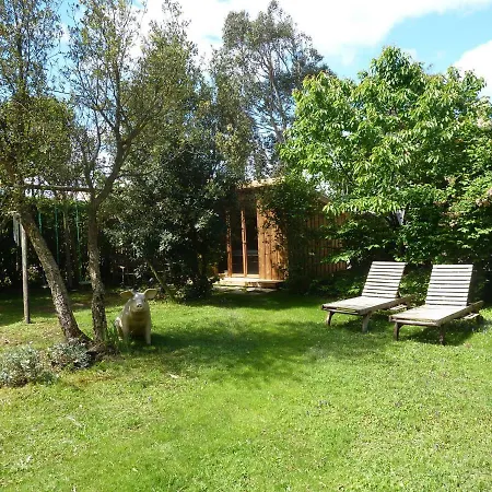 Cabane Romantique A Bidart, Proche Ocean Bed & Breakfast